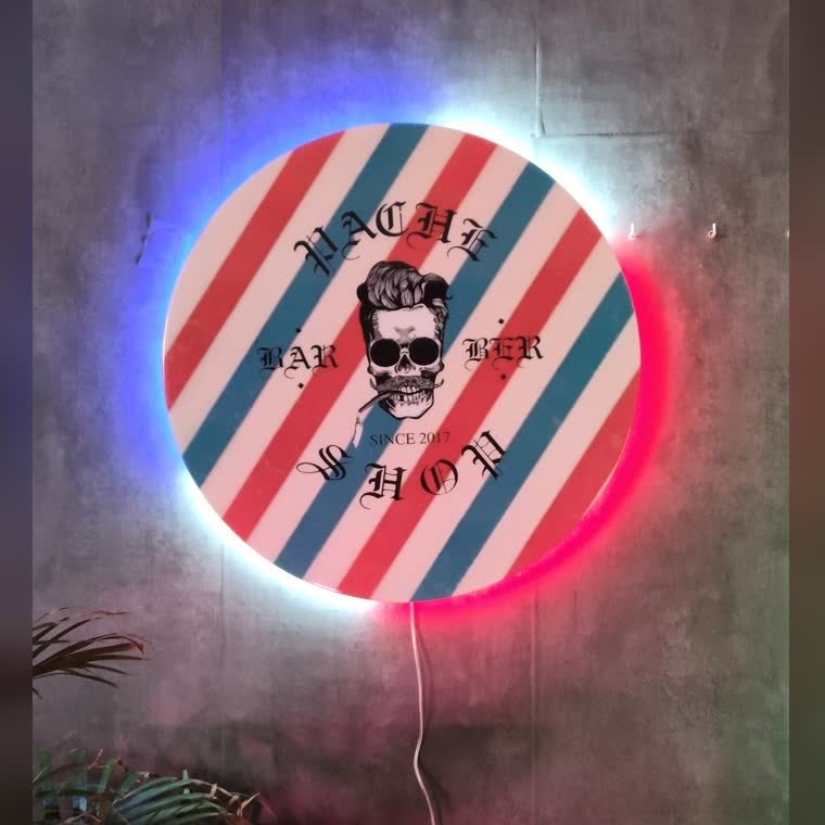 Rotulo de barberia en resina y neon LED