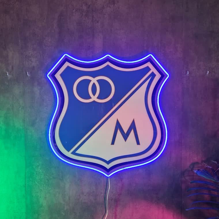 Escudo de un club de futbol en neon LED