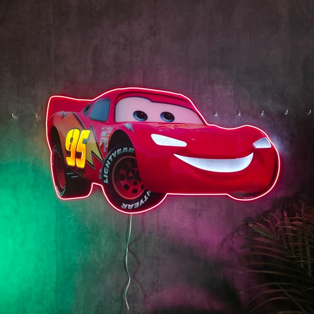 Cuadro de un coche de dibujos personalizado en resina epoxi y neón LED