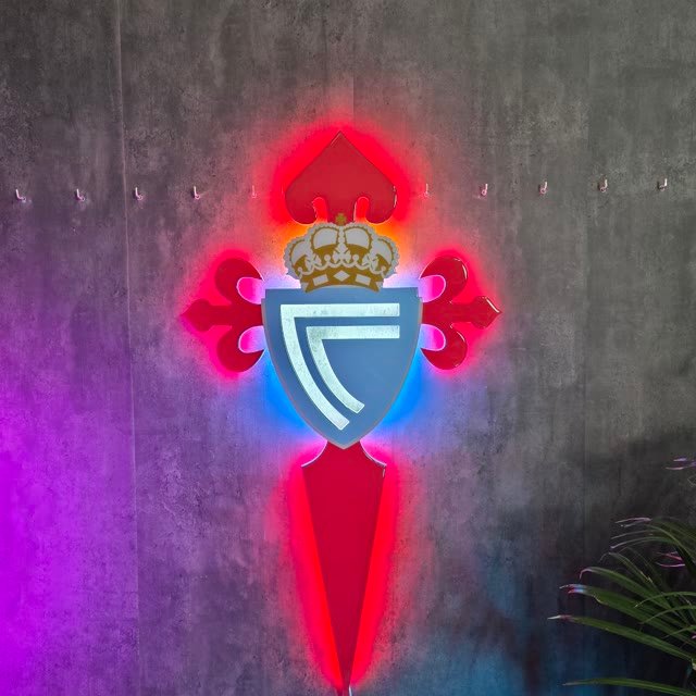 Escudo de equipo de fútbol en resina epoxi y neón LED