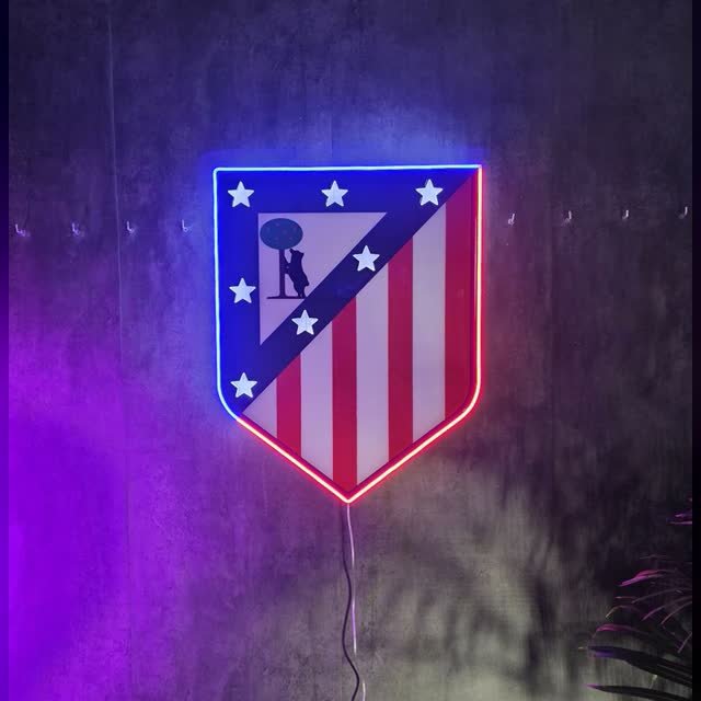 Cuadro multitroquelado de un escudo de fútbol